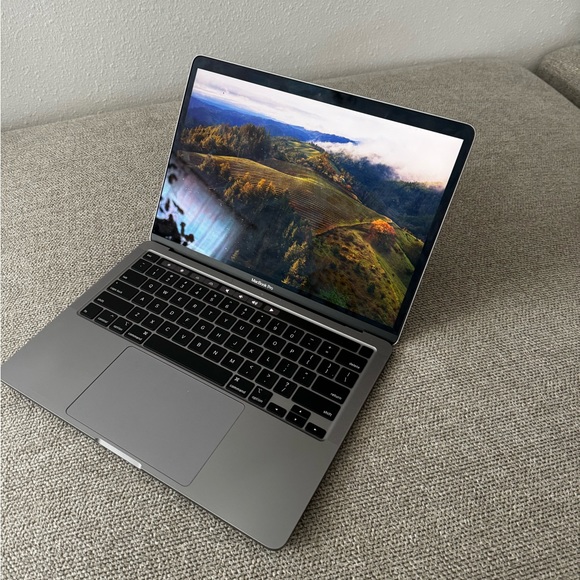MacBook Pro 13”